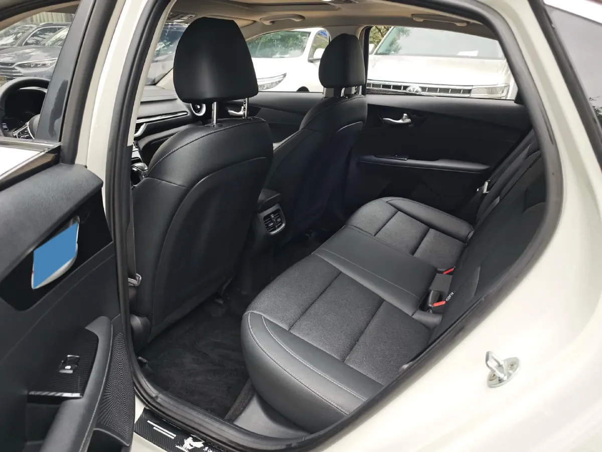 2021 Kia K3 1.5L 115HP L4 CVT,autocango,china used car exporter,china ev exporter,chinese used car exporter,chinese used ev exporter