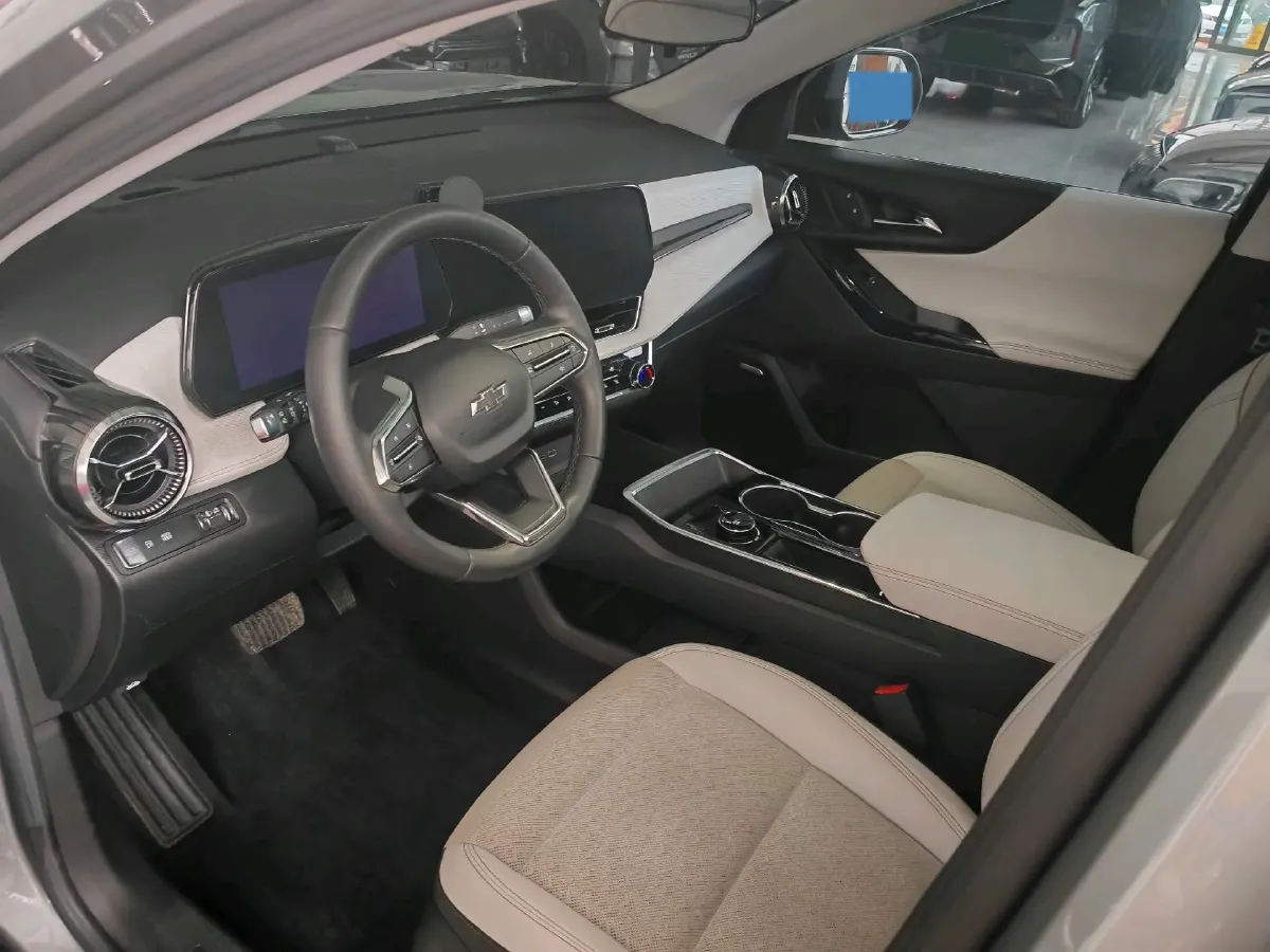 2024 Chevrolet EquinoxPlus 1.5T 180HP L4 2DHT PHEV 24.4KWH,autocango,china used car exporter,china ev exporter,chinese used car exporter,chinese used ev exporter