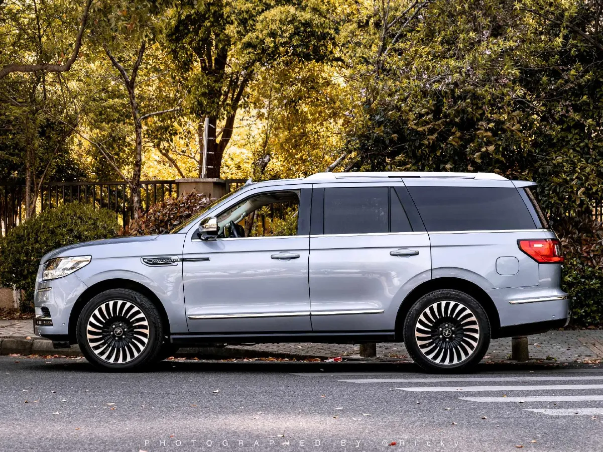 2020 Lincoln Navigator 3.5T 388HP V6 10AT,autocango,china used car exporter,china ev exporter,chinese used car exporter,chinese used ev exporter
