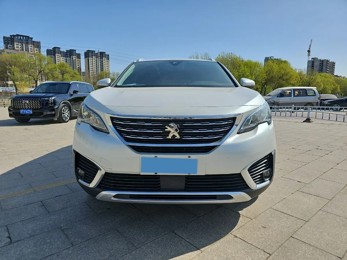 2017 Peugeot 5008 1.8T 204HP L4 6AT,autocango,china used car exporter,china ev exporter,chinese used car exporter,chinese used ev exporter