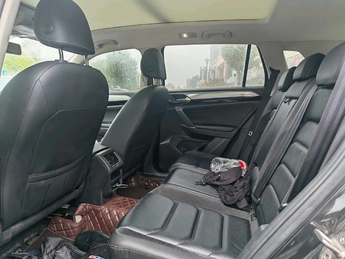 2019 Jeep Cherokee 2.0T 234HP L4 9AT,autocango,china used car exporter,china ev exporter,chinese used car exporter,chinese used ev exporter