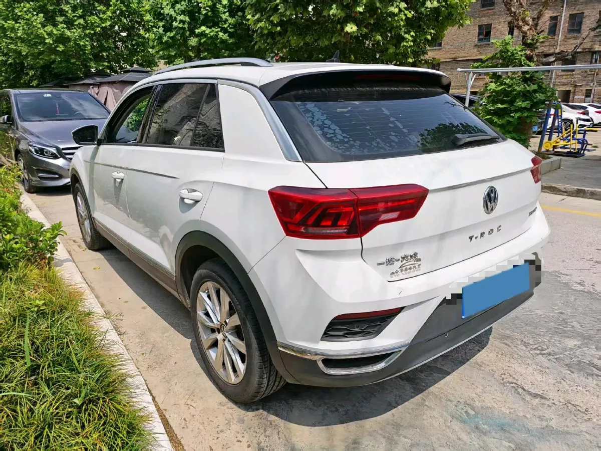2020 Volkswagen T-Roc 1.4T 131HP L4 7DCT,autocango,china used car exporter,china ev exporter,chinese used car exporter,chinese used ev exporter