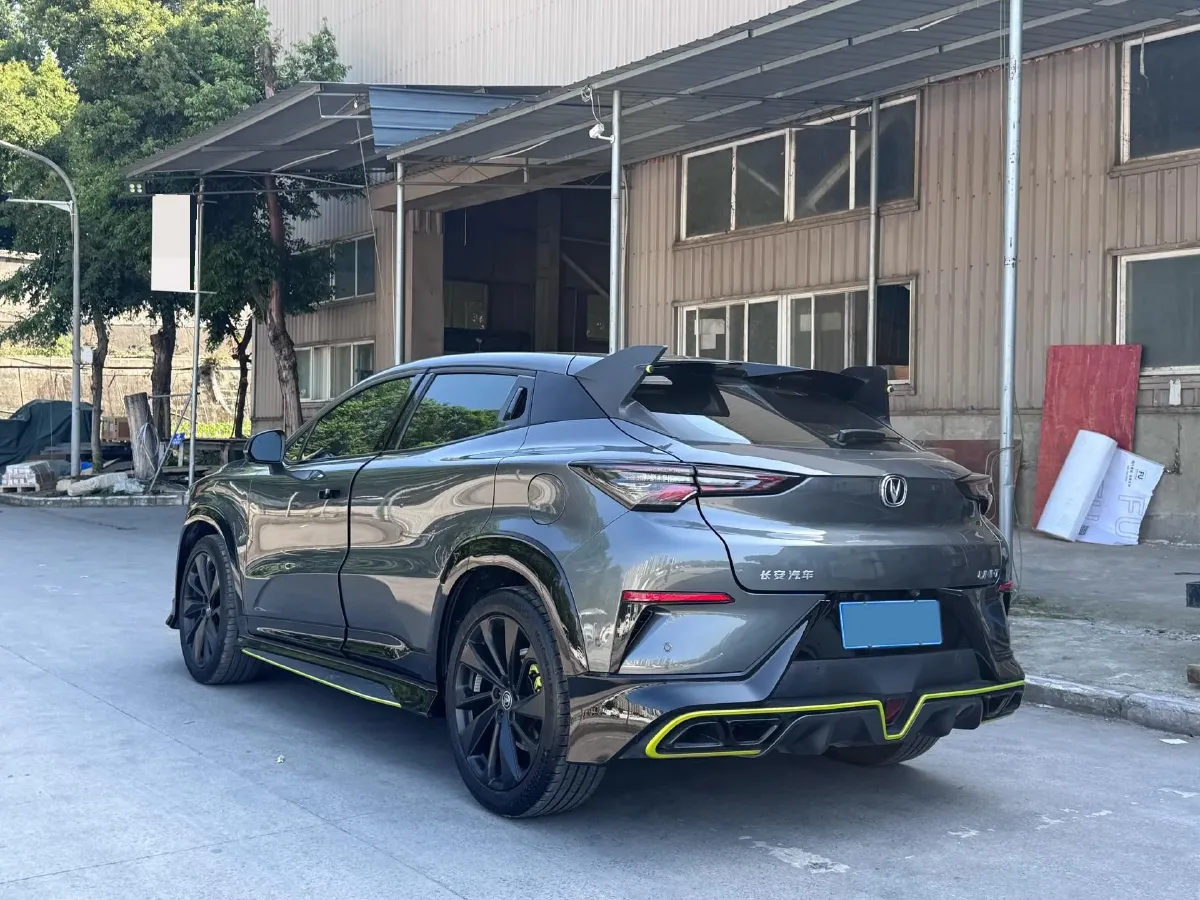 2022 ChangAn UNI-T 1.5T 188HP L4 7DCT,autocango,china used car exporter,china ev exporter,chinese used car exporter,chinese used ev exporter