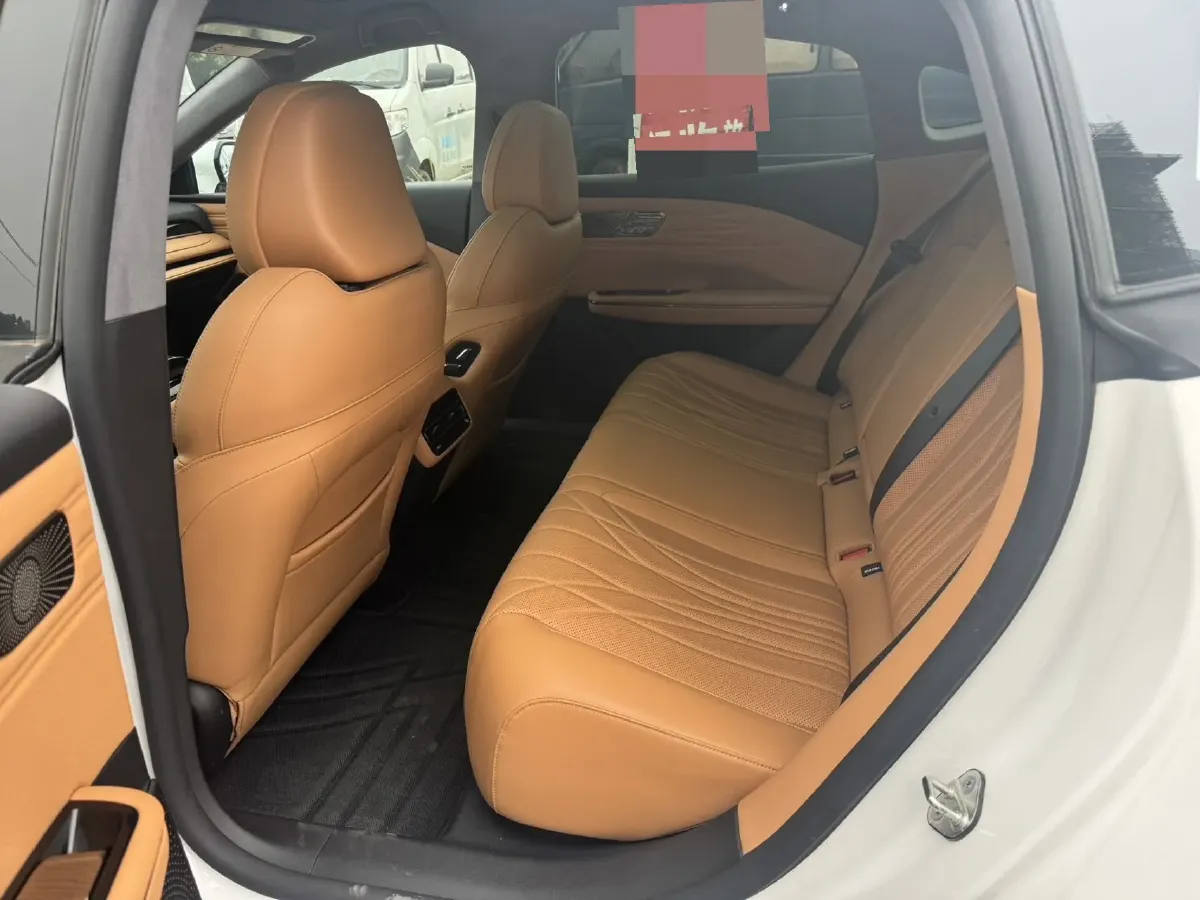 2025 Geely Galaxy Starshine 8 1.5T 163HP L4 3DHT PHEV 27.69KWH,autocango,china used car exporter,china ev exporter,chinese used car exporter,chinese used ev exporter