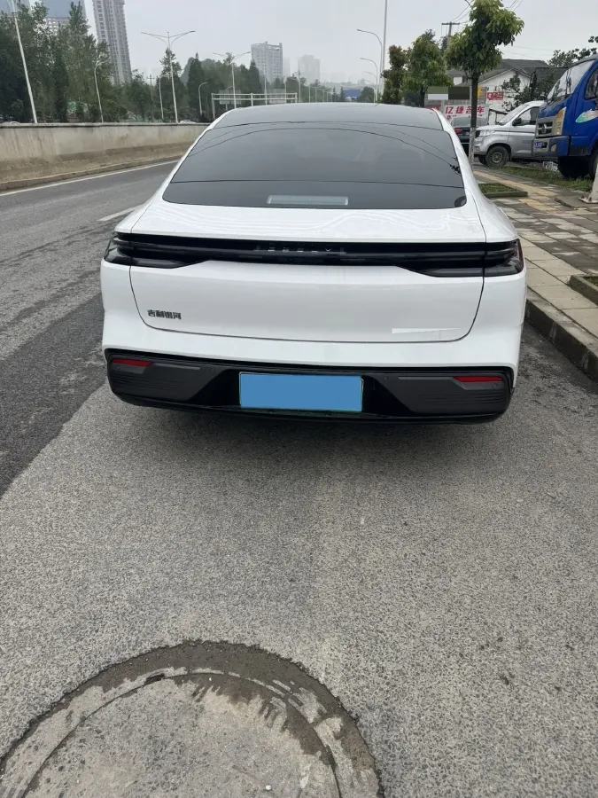 2025 Geely Galaxy Starshine 8 1.5T 163HP L4 3DHT PHEV 27.69KWH,autocango,china used car exporter,china ev exporter,chinese used car exporter,chinese used ev exporter