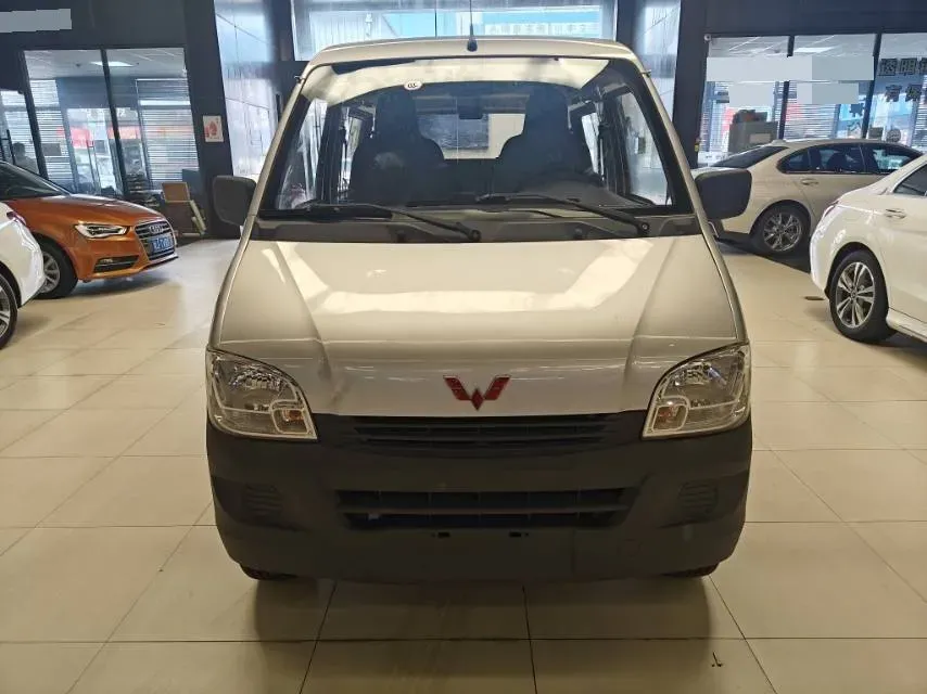 2019 WuLing ZhiGuang 1.2L 82HP L4 5MT,autocango,china used car exporter,china ev exporter,chinese used car exporter,chinese used ev exporter