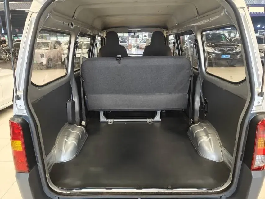 2019 WuLing ZhiGuang 1.2L 82HP L4 5MT,autocango,china used car exporter,china ev exporter,chinese used car exporter,chinese used ev exporter