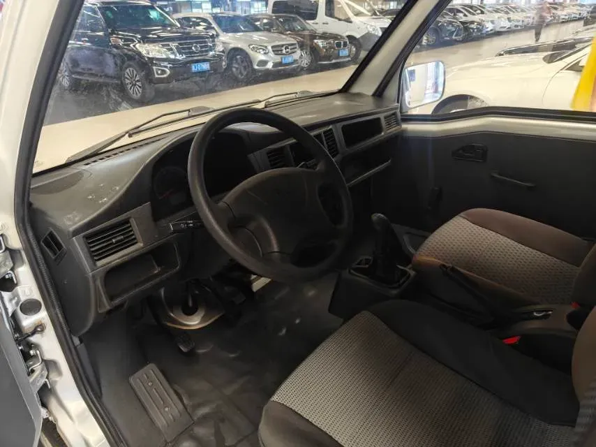 2019 WuLing ZhiGuang 1.2L 82HP L4 5MT,autocango,china used car exporter,china ev exporter,chinese used car exporter,chinese used ev exporter