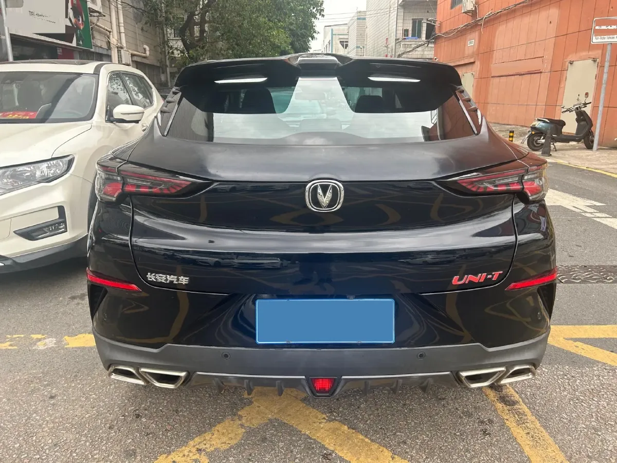 2020 ChangAn UNI-T 1.5T 180HP L4 7DCT,autocango,china used car exporter,china ev exporter,chinese used car exporter,chinese used ev exporter