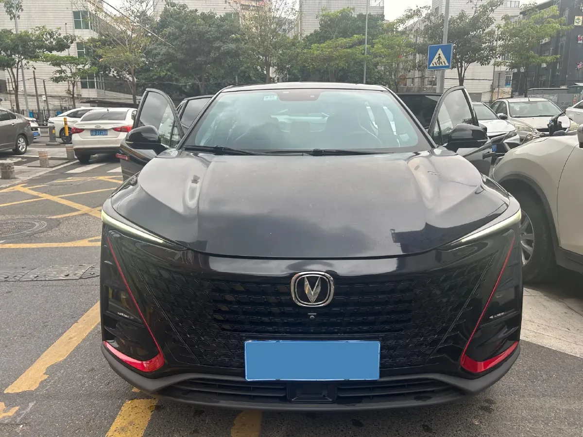 2020 ChangAn UNI-T 1.5T 180HP L4 7DCT,autocango,china used car exporter,china ev exporter,chinese used car exporter,chinese used ev exporter