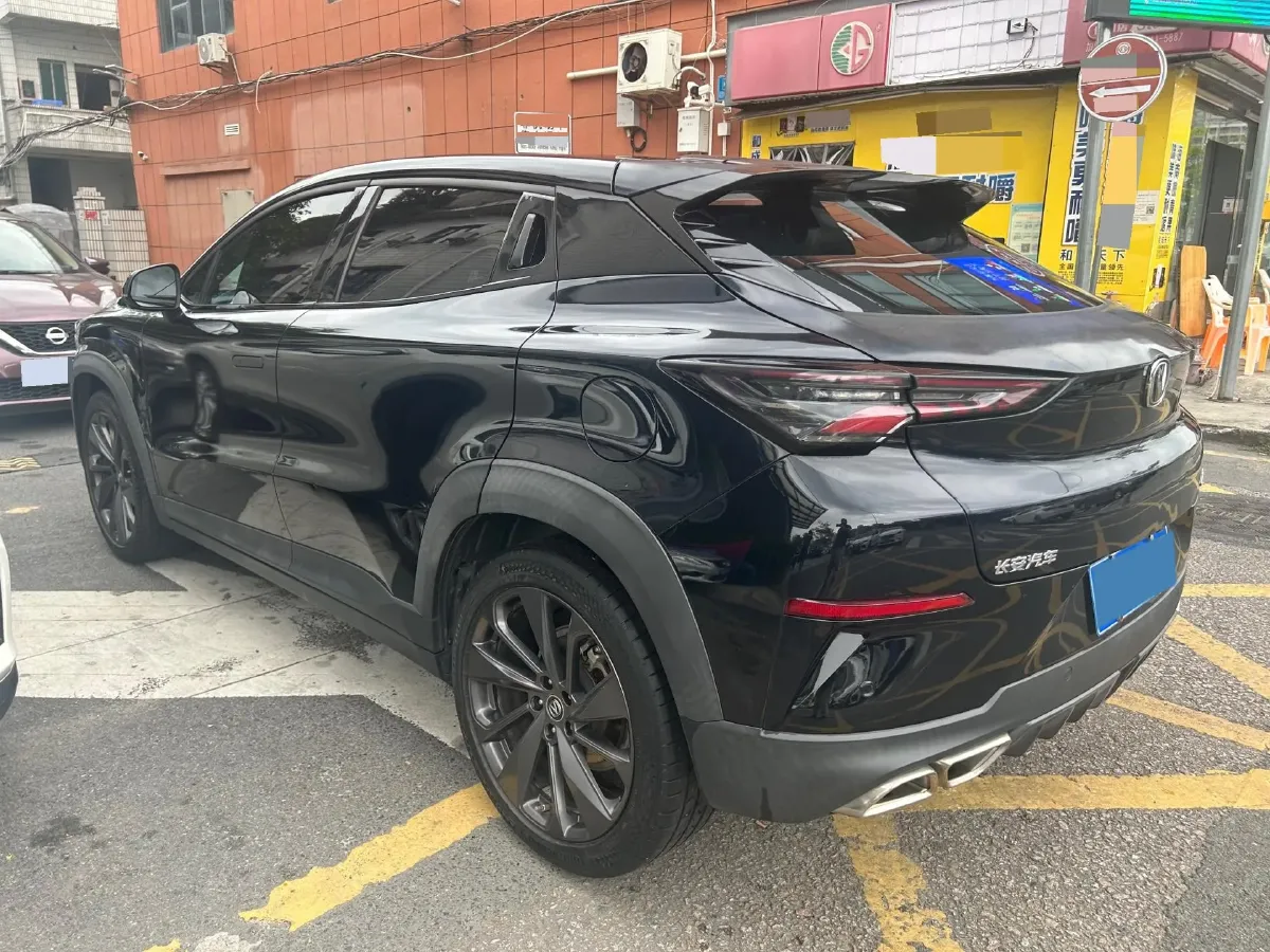 2020 ChangAn UNI-T 1.5T 180HP L4 7DCT,autocango,china used car exporter,china ev exporter,chinese used car exporter,chinese used ev exporter