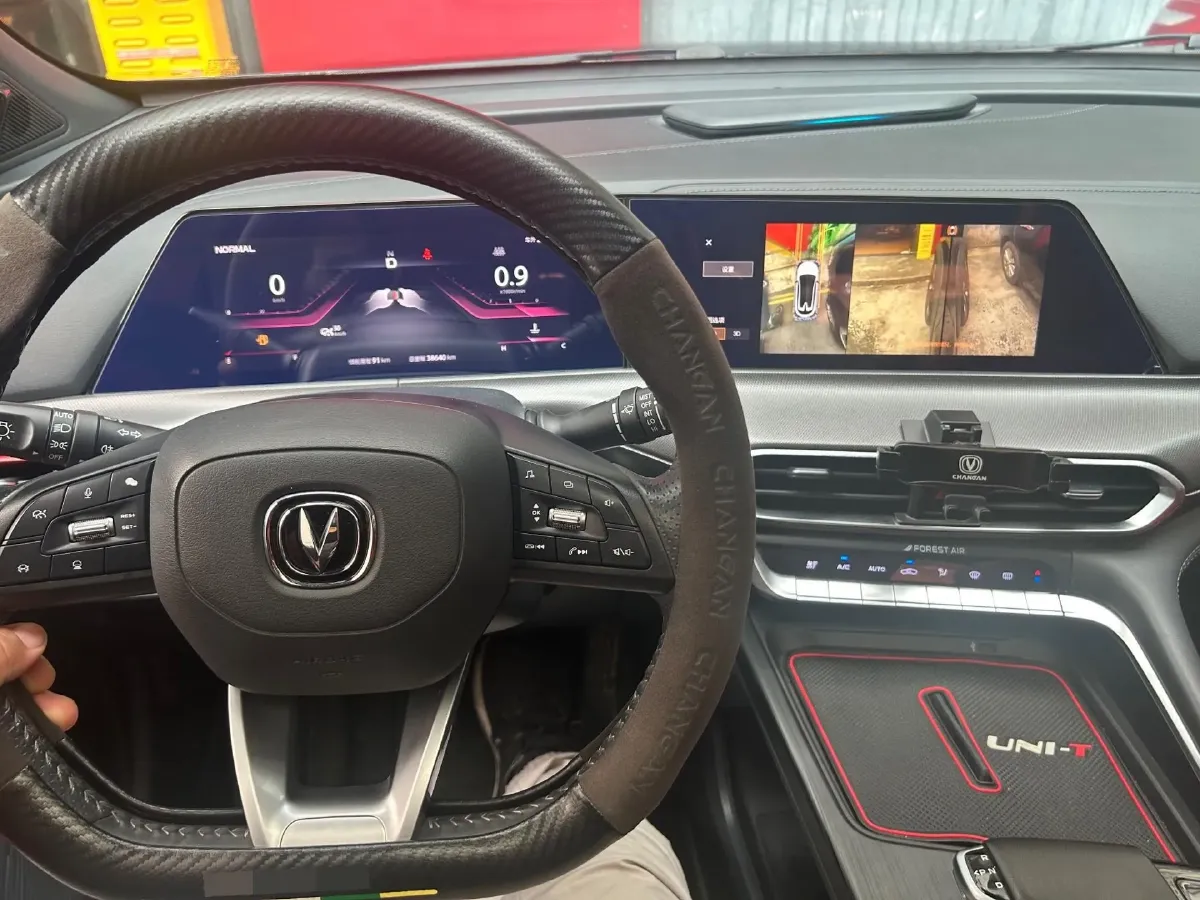 2020 ChangAn UNI-T 1.5T 180HP L4 7DCT,autocango,china used car exporter,china ev exporter,chinese used car exporter,chinese used ev exporter