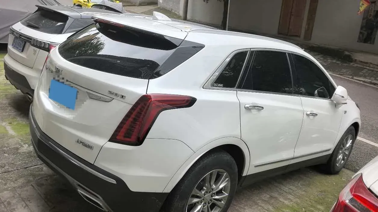 2021 Cadillac XT5 2.0T 237HP L4 9AT,autocango,china used car exporter,china ev exporter,chinese used car exporter,chinese used ev exporter