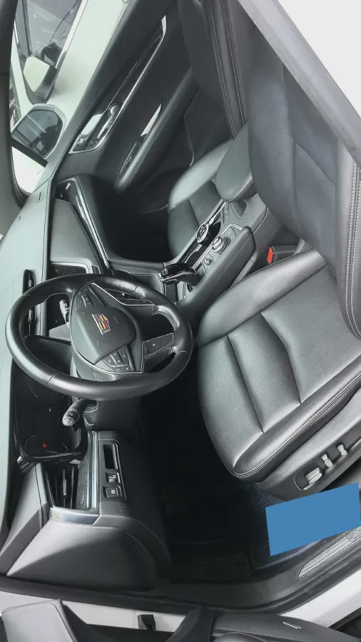 2021 Cadillac XT5 2.0T 237HP L4 9AT,autocango,china used car exporter,china ev exporter,chinese used car exporter,chinese used ev exporter