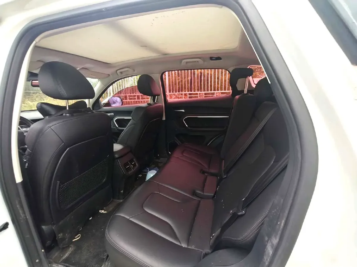 2017 Haval H6 2.0T 197HP L4 7DCT,autocango,china used car exporter,china ev exporter,chinese used car exporter,chinese used ev exporter