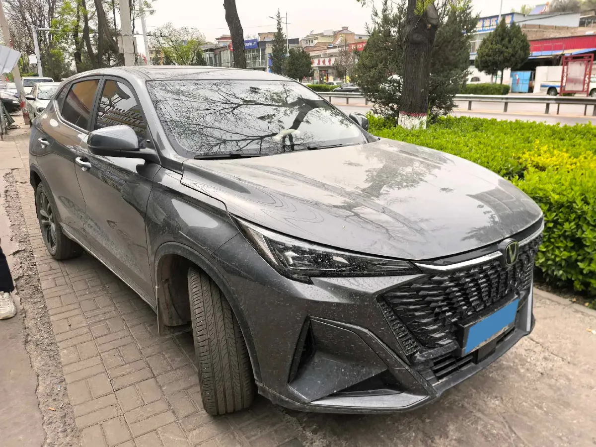 2024 ChangAn X5 PLUS 1.5T 188HP L4 7DCT,autocango,china used car exporter,china ev exporter,chinese used car exporter,chinese used ev exporter