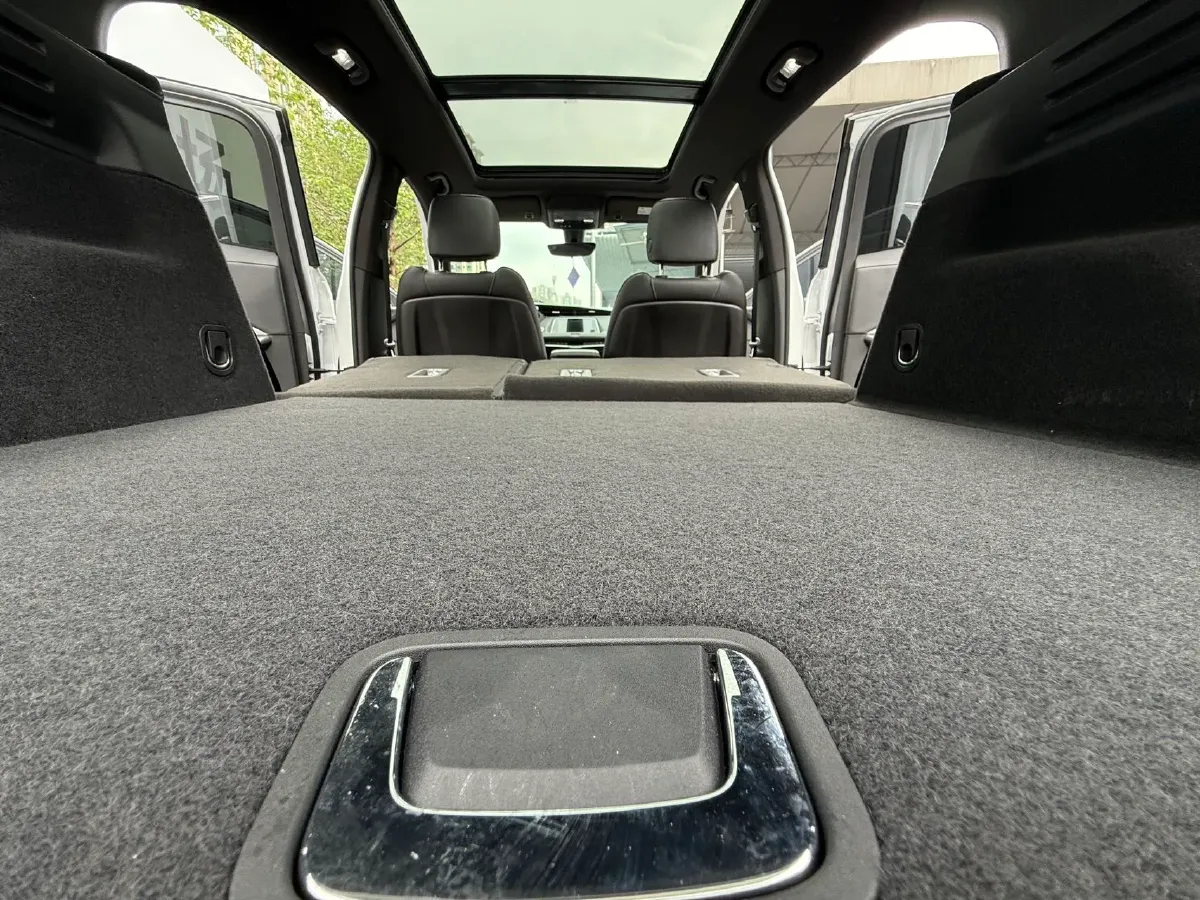 2020 Cadillac XT4 2.0T 241HP L4 9AT,autocango,china used car exporter,china ev exporter,chinese used car exporter,chinese used ev exporter