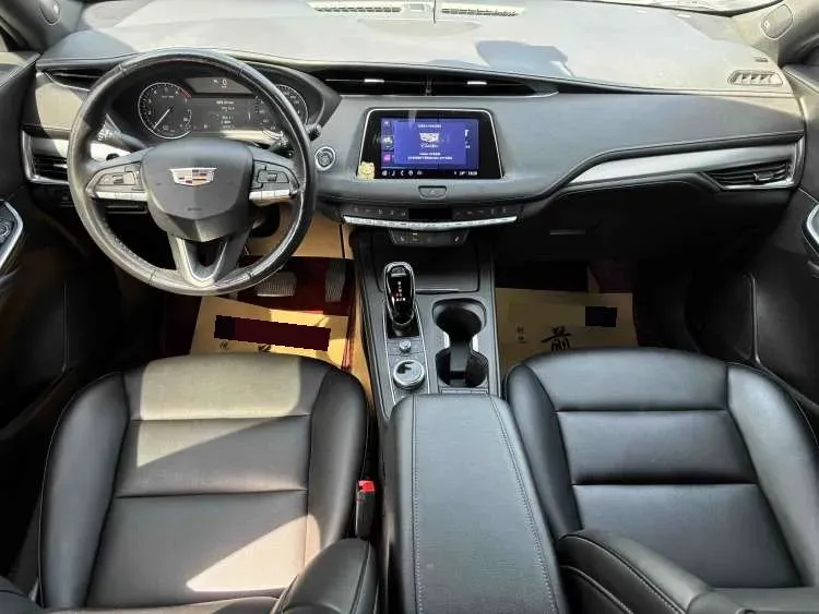 2021 Cadillac XT4 2.0T 237HP L4 9AT,autocango,china used car exporter,china ev exporter,chinese used car exporter,chinese used ev exporter