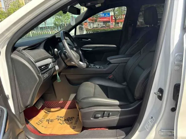 2021 Cadillac XT4 2.0T 237HP L4 9AT,autocango,china used car exporter,china ev exporter,chinese used car exporter,chinese used ev exporter