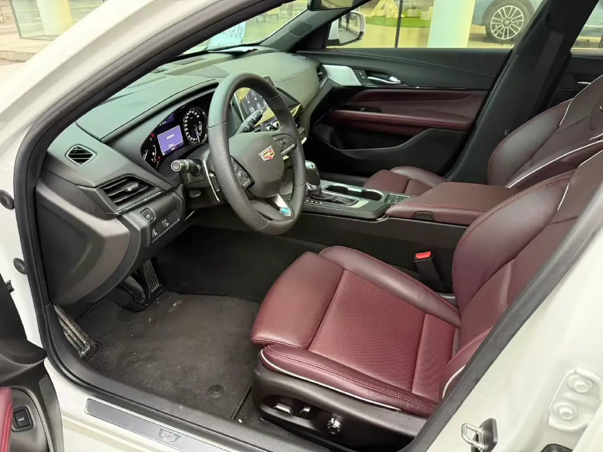 2022 Cadillac CT4 2.0T 237HP L4 8AT,autocango,china used car exporter,china ev exporter,chinese used car exporter,chinese used ev exporter