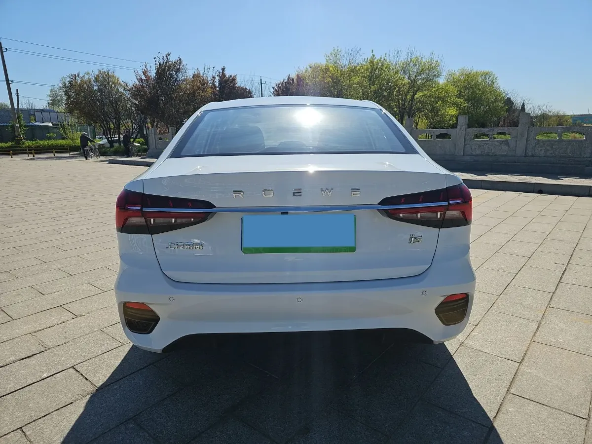 2021 Roewe i5 1.5L 120HP L4 CVT,autocango,china used car exporter,china ev exporter,chinese used car exporter,chinese used ev exporter