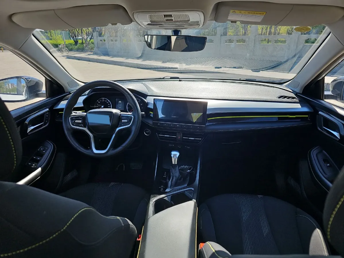 2021 Roewe i5 1.5L 120HP L4 CVT,autocango,china used car exporter,china ev exporter,chinese used car exporter,chinese used ev exporter