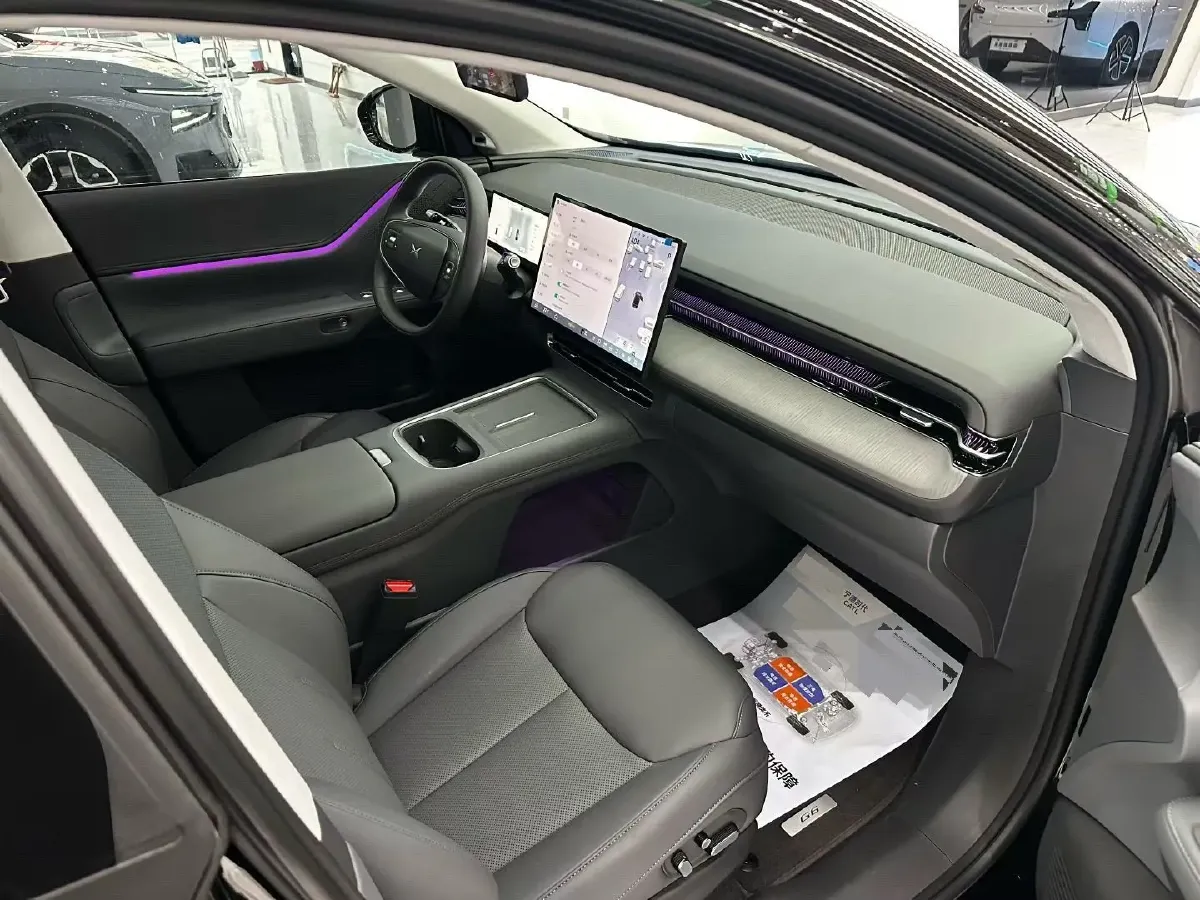 2025 Xpeng G6 BEV 68.5KWH,autocango,china used car exporter,china ev exporter,chinese used car exporter,chinese used ev exporter