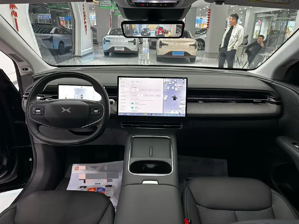 2025 Xpeng G6 BEV 68.5KWH,autocango,china used car exporter,china ev exporter,chinese used car exporter,chinese used ev exporter