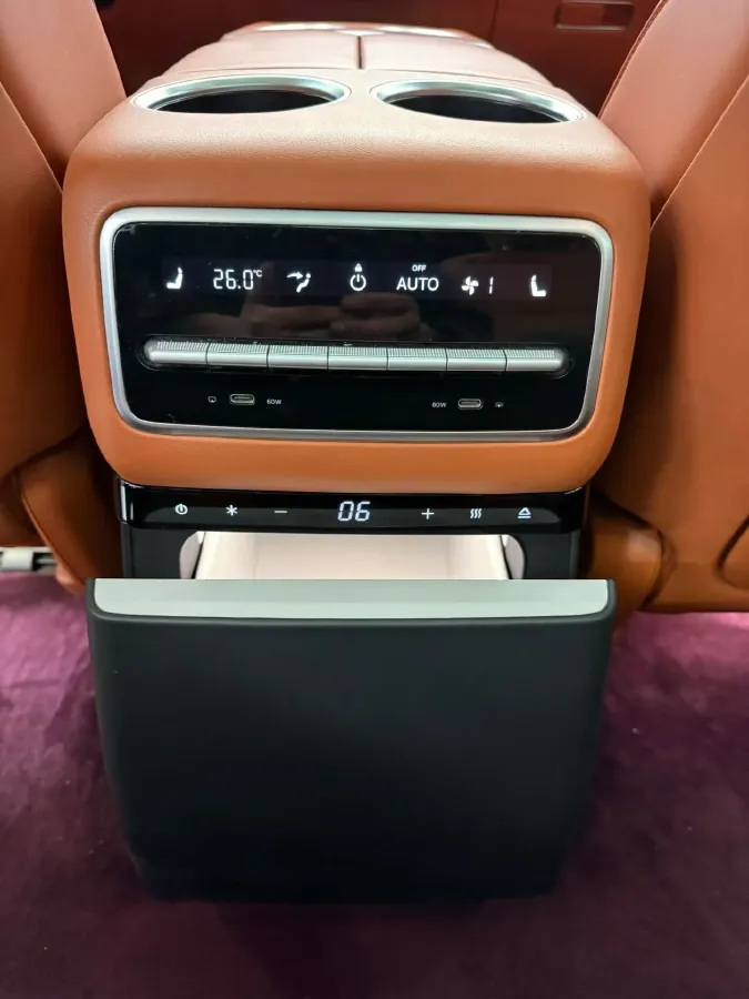 2022 Li L9 Range Extended 154HP REEV 42.6KWH,autocango,china used car exporter,china ev exporter,chinese used car exporter,chinese used ev exporter