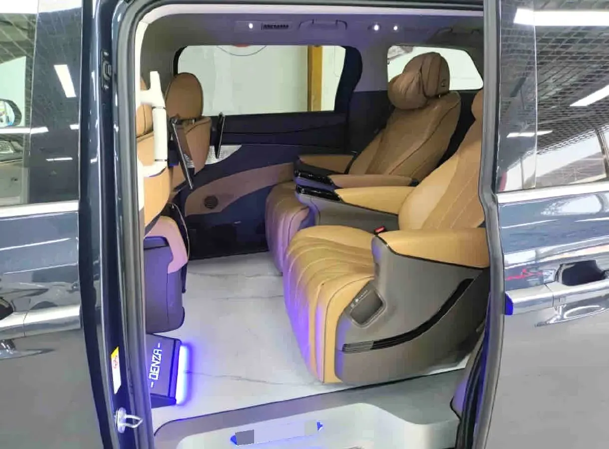 2022 Mercedes-Benz GLC Class 2.0T 197HP L4 9AT,autocango,china used car exporter,china ev exporter,chinese used car exporter,chinese used ev exporter