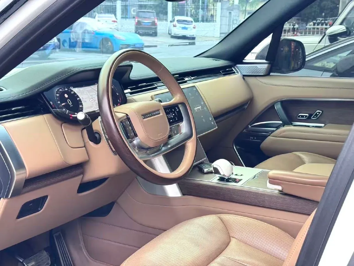 2024 Land Rover Range Rover 3.0T 400HP L6 8AT,autocango,china used car exporter,china ev exporter,chinese used car exporter,chinese used ev exporter