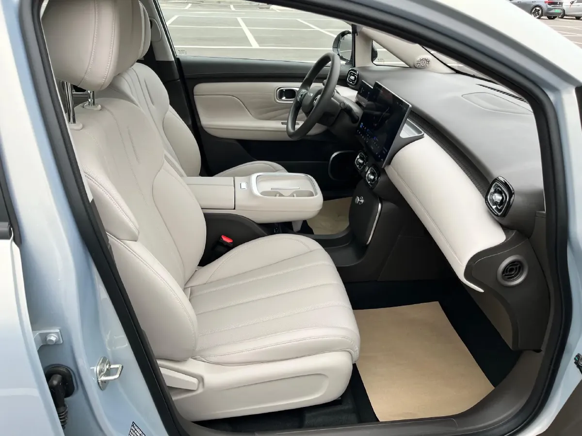 2025 Aion AION UT BEV 44.257/44.12/44.133KWH,autocango,china used car exporter,china ev exporter,chinese used car exporter,chinese used ev exporter