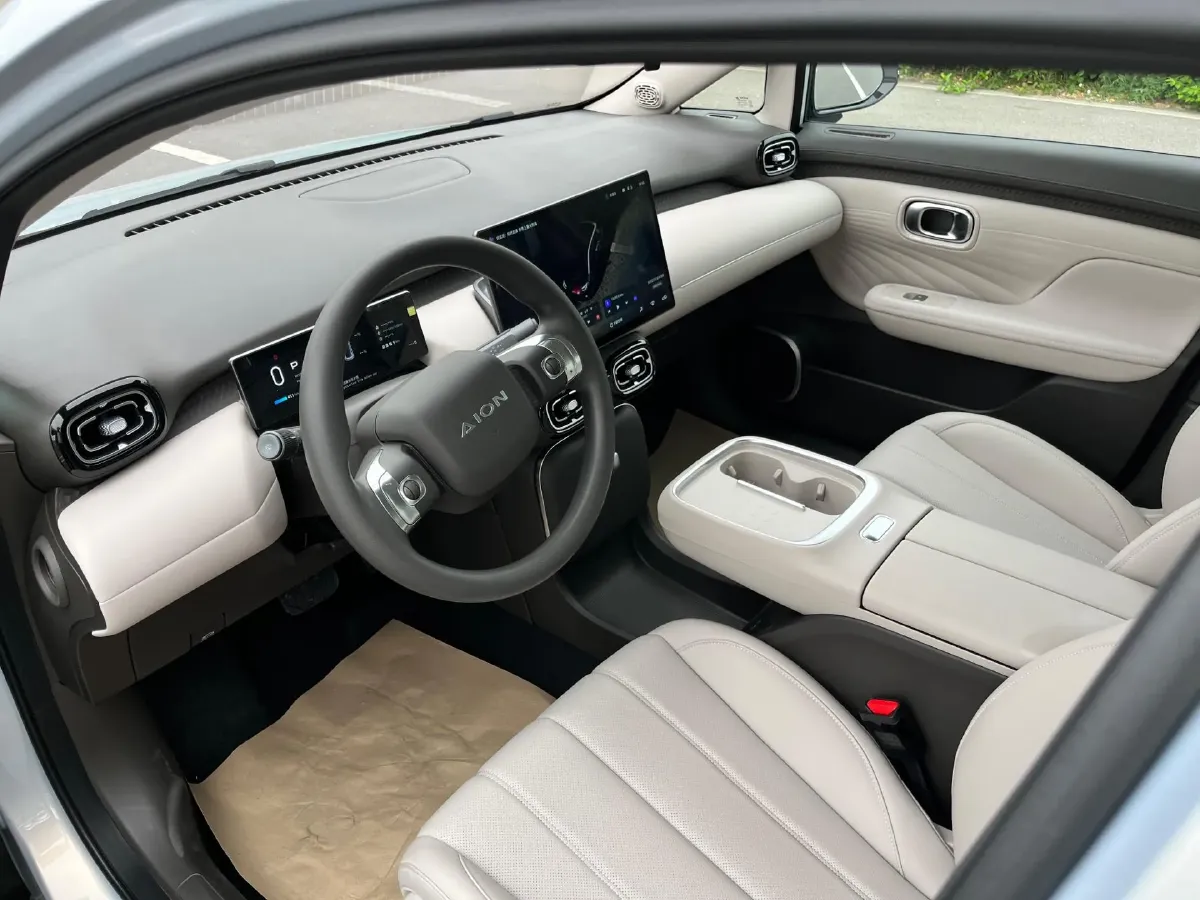 2025 Aion AION UT BEV 44.257/44.12/44.133KWH,autocango,china used car exporter,china ev exporter,chinese used car exporter,chinese used ev exporter