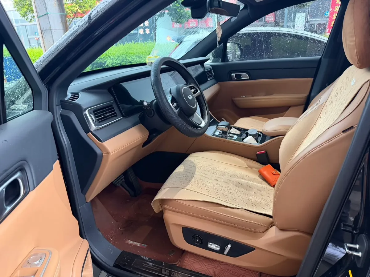 2021 Li ONE Range Extended 131HP REEV 40.5KWH,autocango,china used car exporter,china ev exporter,chinese used car exporter,chinese used ev exporter