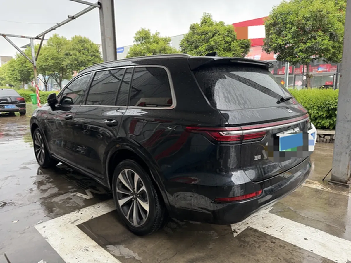 2021 Li ONE Range Extended 131HP REEV 40.5KWH,autocango,china used car exporter,china ev exporter,chinese used car exporter,chinese used ev exporter