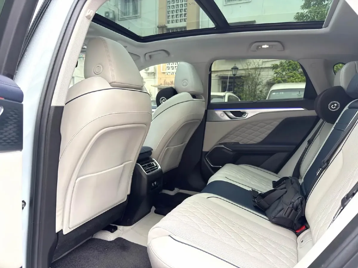 2021 MINI MINI 1.5T 102HP L3 7DCT,autocango,china used car exporter,china ev exporter,chinese used car exporter,chinese used ev exporter