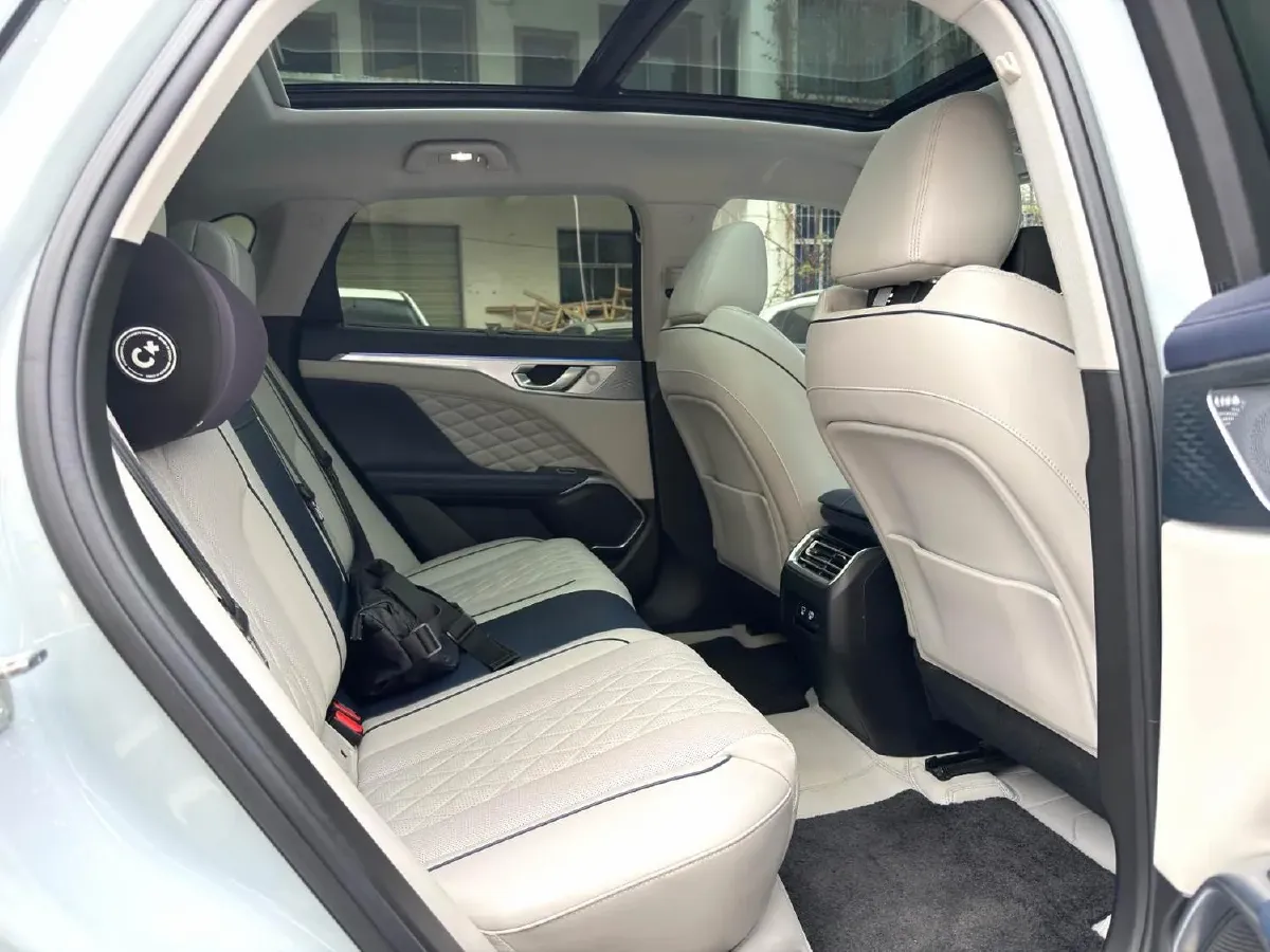 2021 MINI MINI 1.5T 102HP L3 7DCT,autocango,china used car exporter,china ev exporter,chinese used car exporter,chinese used ev exporter