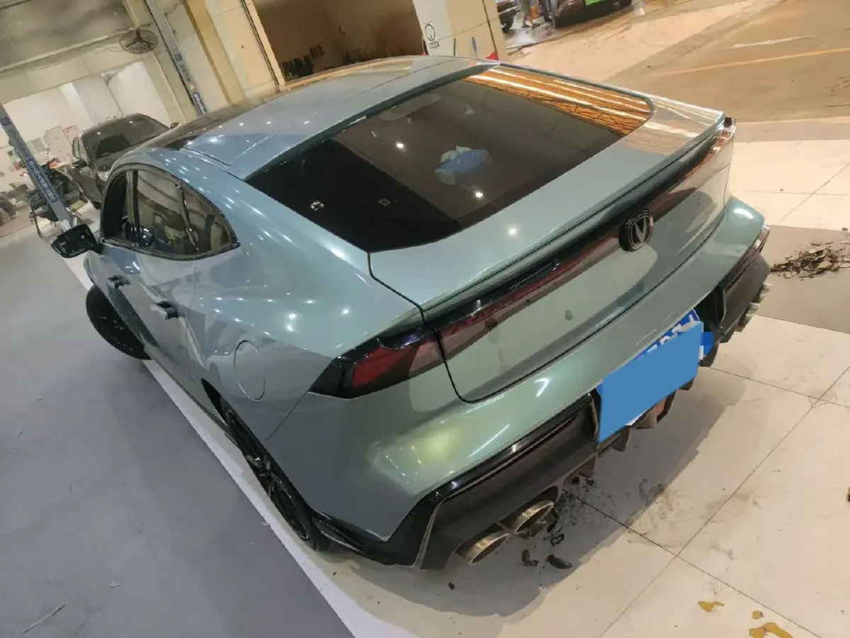 2022 ChangAn UNI-V 1.5T 188HP L4 7DCT,autocango,china used car exporter,china ev exporter,chinese used car exporter,chinese used ev exporter