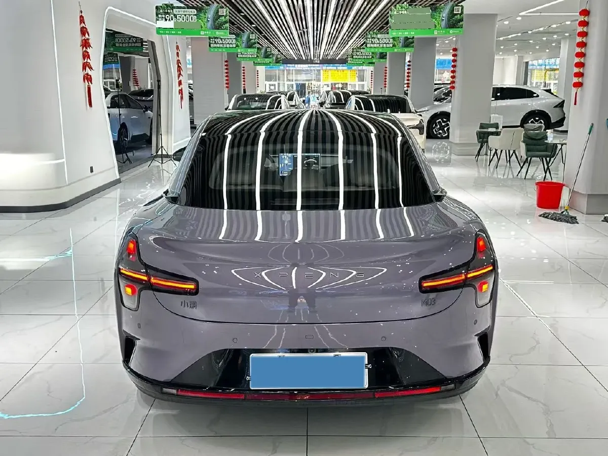2026 LanDian E5 PLUS 1.5L 95HP L4 E-CVT PHEV,autocango,china used car exporter,china ev exporter,chinese used car exporter,chinese used ev exporter