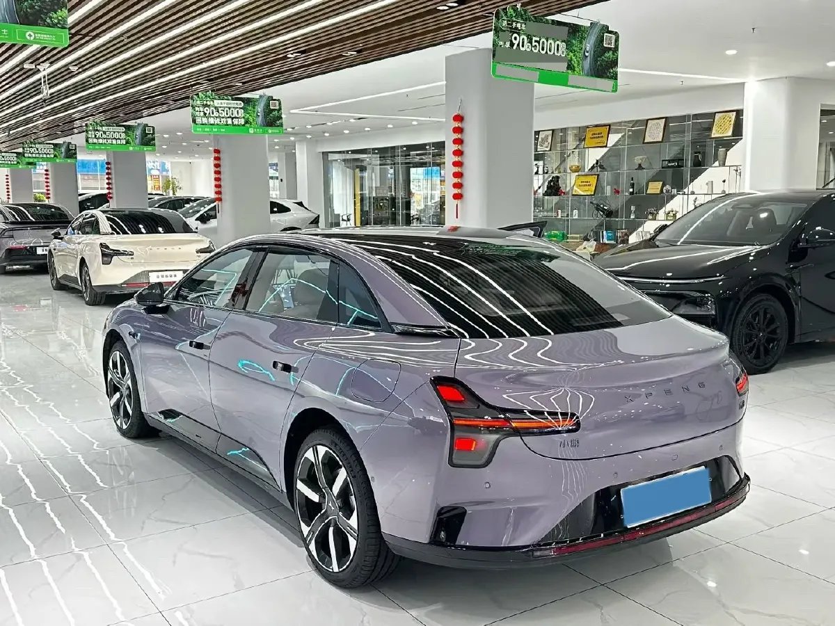 2026 LanDian E5 PLUS 1.5L 95HP L4 E-CVT PHEV,autocango,china used car exporter,china ev exporter,chinese used car exporter,chinese used ev exporter