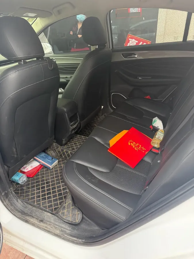 2020 Chery Arrizo 5 1.5L 116HP L4 5MT,autocango,china used car exporter,china ev exporter,chinese used car exporter,chinese used ev exporter