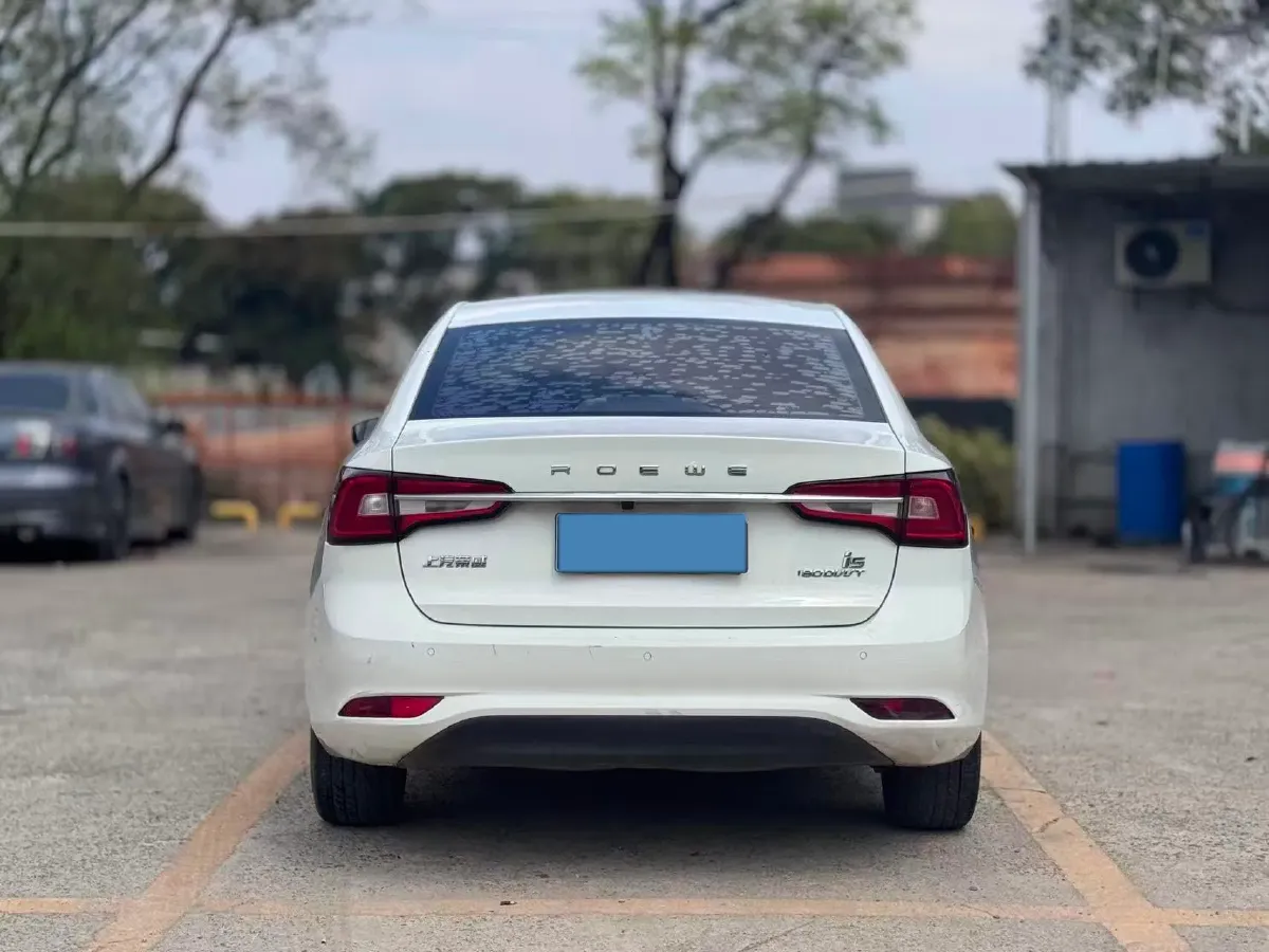 2019 Roewe i5 1.5L 120HP L4 CVT,autocango,china used car exporter,china ev exporter,chinese used car exporter,chinese used ev exporter