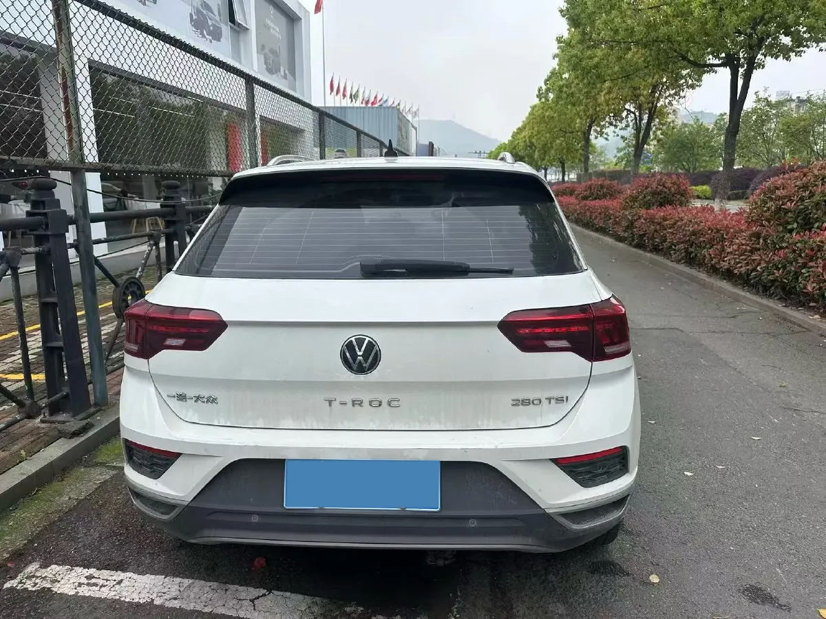 2022 Volkswagen T-Roc 1.4T 150HP L4 7DCT,autocango,china used car exporter,china ev exporter,chinese used car exporter,chinese used ev exporter