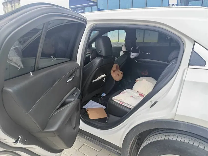 2020 Cadillac XT4 2.0T 241HP L4 9AT,autocango,china used car exporter,china ev exporter,chinese used car exporter,chinese used ev exporter