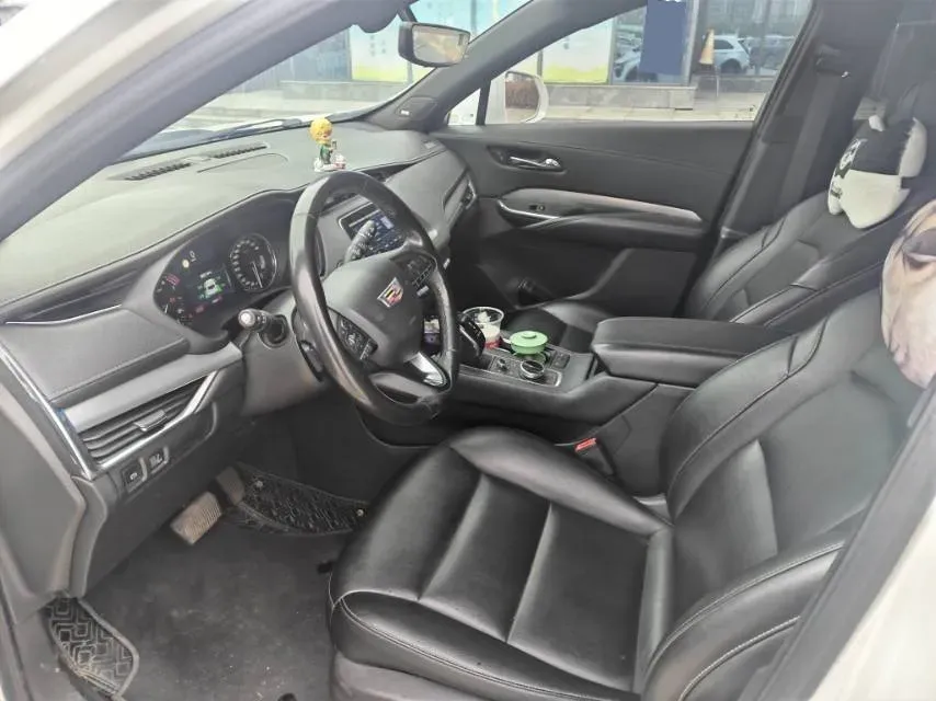 2020 Cadillac XT4 2.0T 241HP L4 9AT,autocango,china used car exporter,china ev exporter,chinese used car exporter,chinese used ev exporter