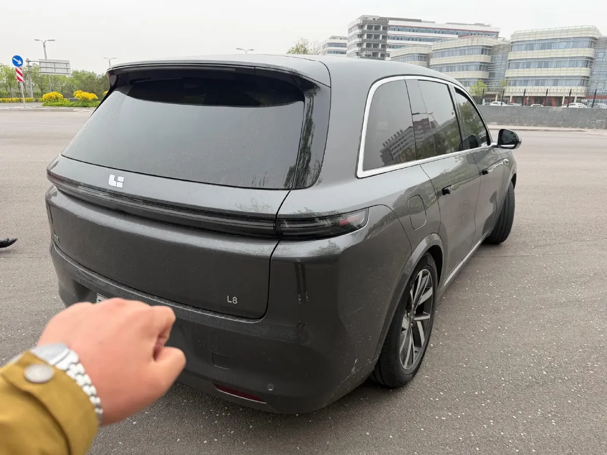2023 Li L8 Range Extended 154HP REEV 40.9KWH,autocango,china used car exporter,china ev exporter,chinese used car exporter,chinese used ev exporter