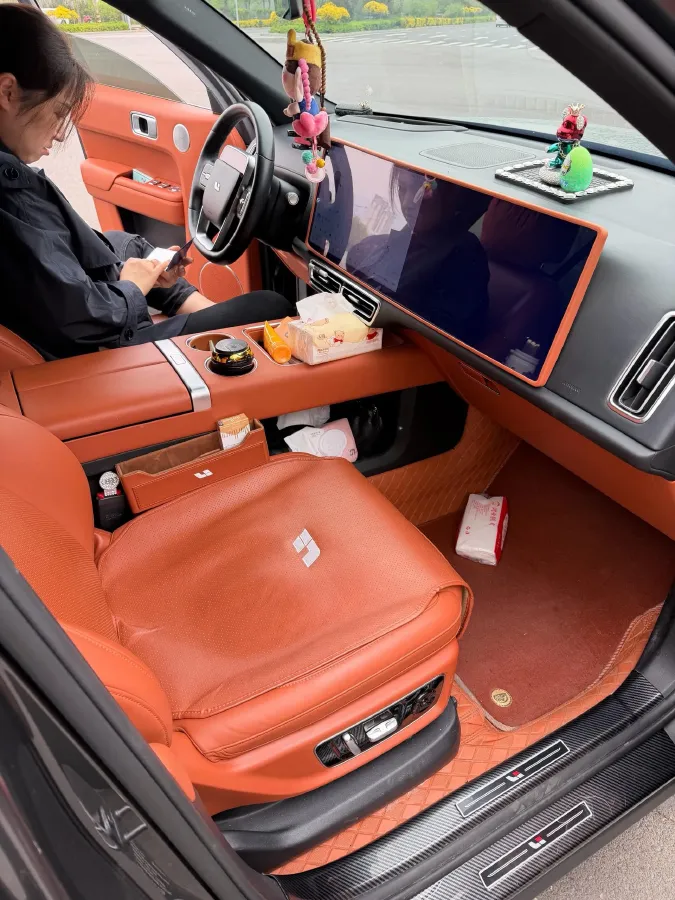 2023 Li L8 Range Extended 154HP REEV 40.9KWH,autocango,china used car exporter,china ev exporter,chinese used car exporter,chinese used ev exporter