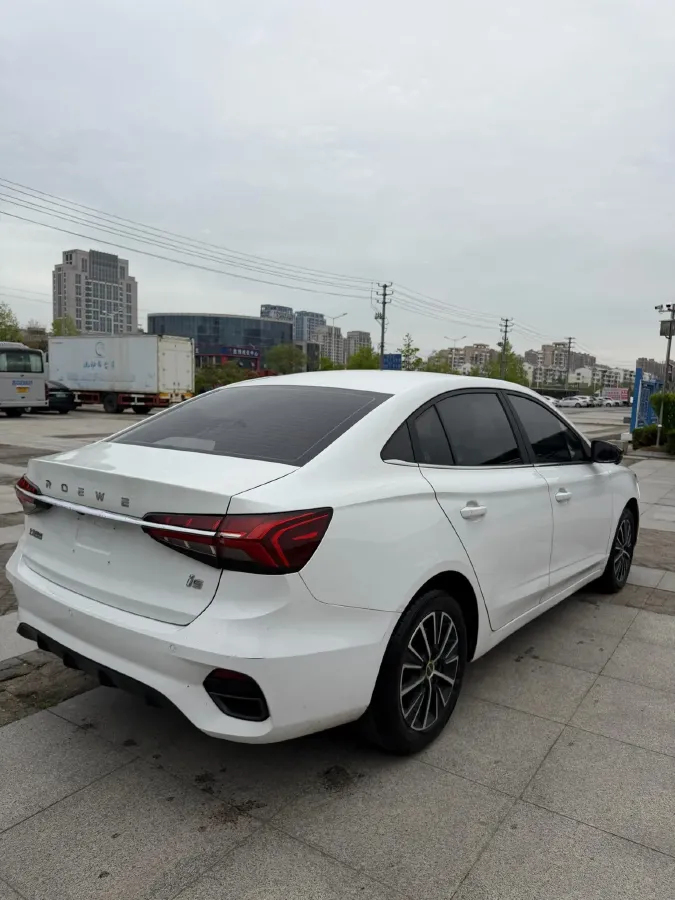 2021 Roewe i5 1.5L 120HP L4 CVT,autocango,china used car exporter,china ev exporter,chinese used car exporter,chinese used ev exporter