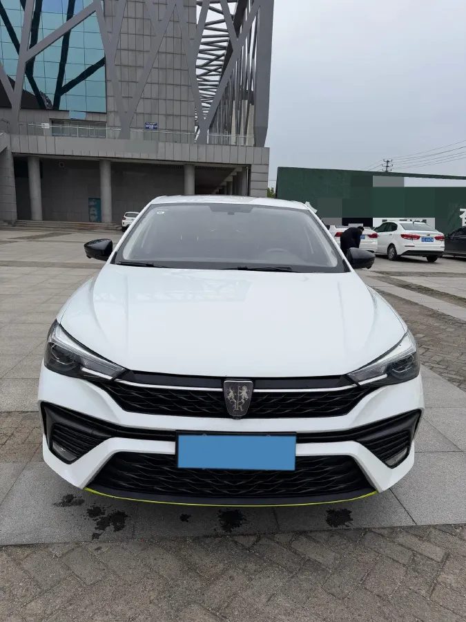 2021 Roewe i5 1.5L 120HP L4 CVT,autocango,china used car exporter,china ev exporter,chinese used car exporter,chinese used ev exporter