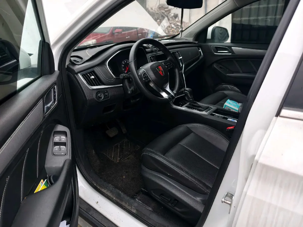 2020 Roewe i6 1.5T 169HP L4 7DCT,autocango,china used car exporter,china ev exporter,chinese used car exporter,chinese used ev exporter